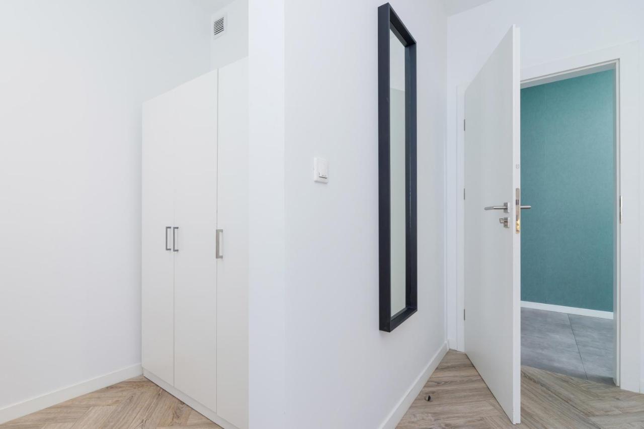 Premium Apartment Ludwinowska Kraków by Renters Exterior foto